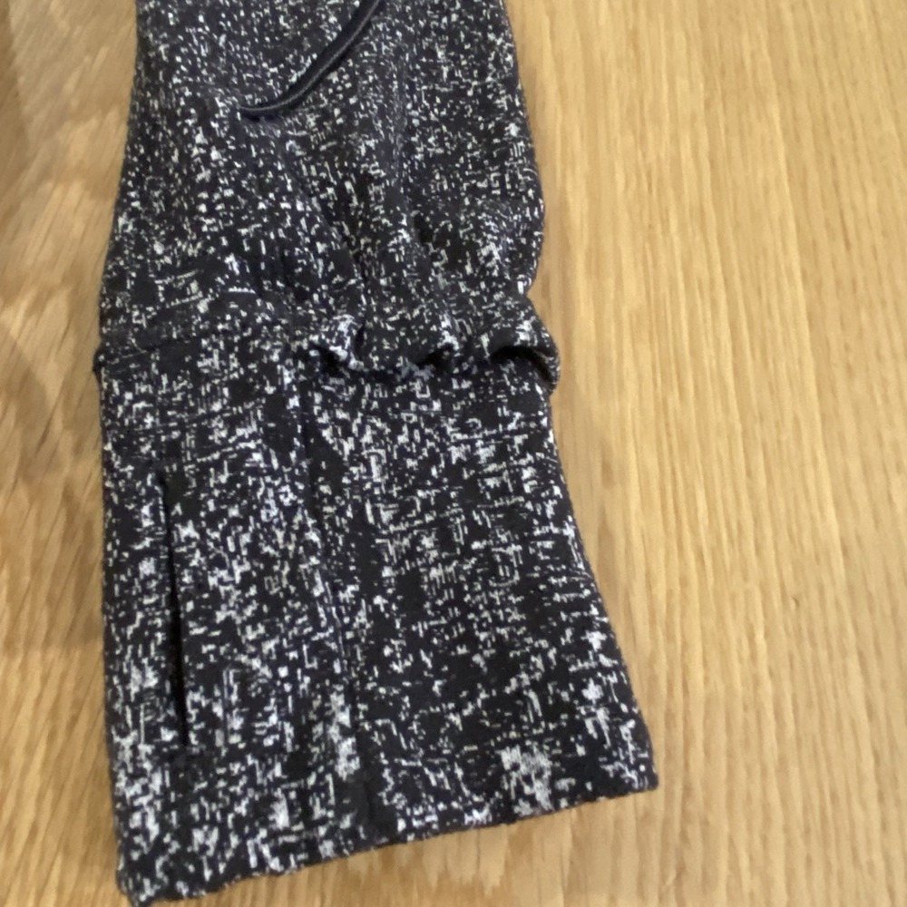 Lululemon Extra Mile Long Sleeve Running Luon Suited Jacquard Black White Size 8 - Picture 7 of 14
